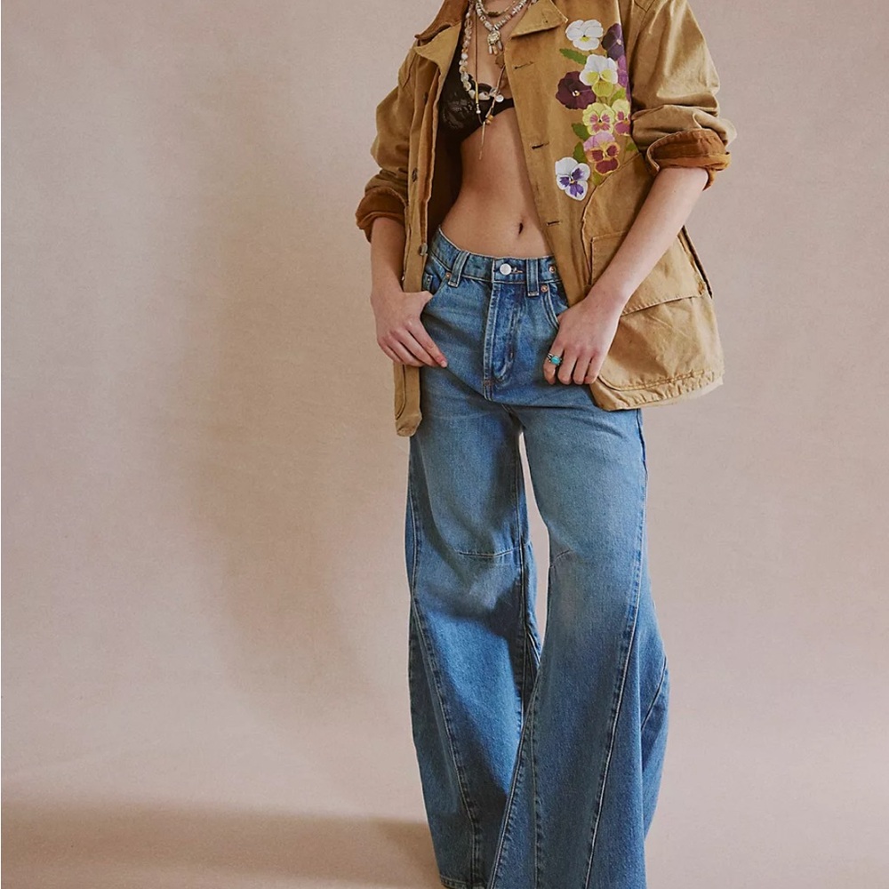 We The Free Eden High Slouchy Flare in “Homefree” Sz 28